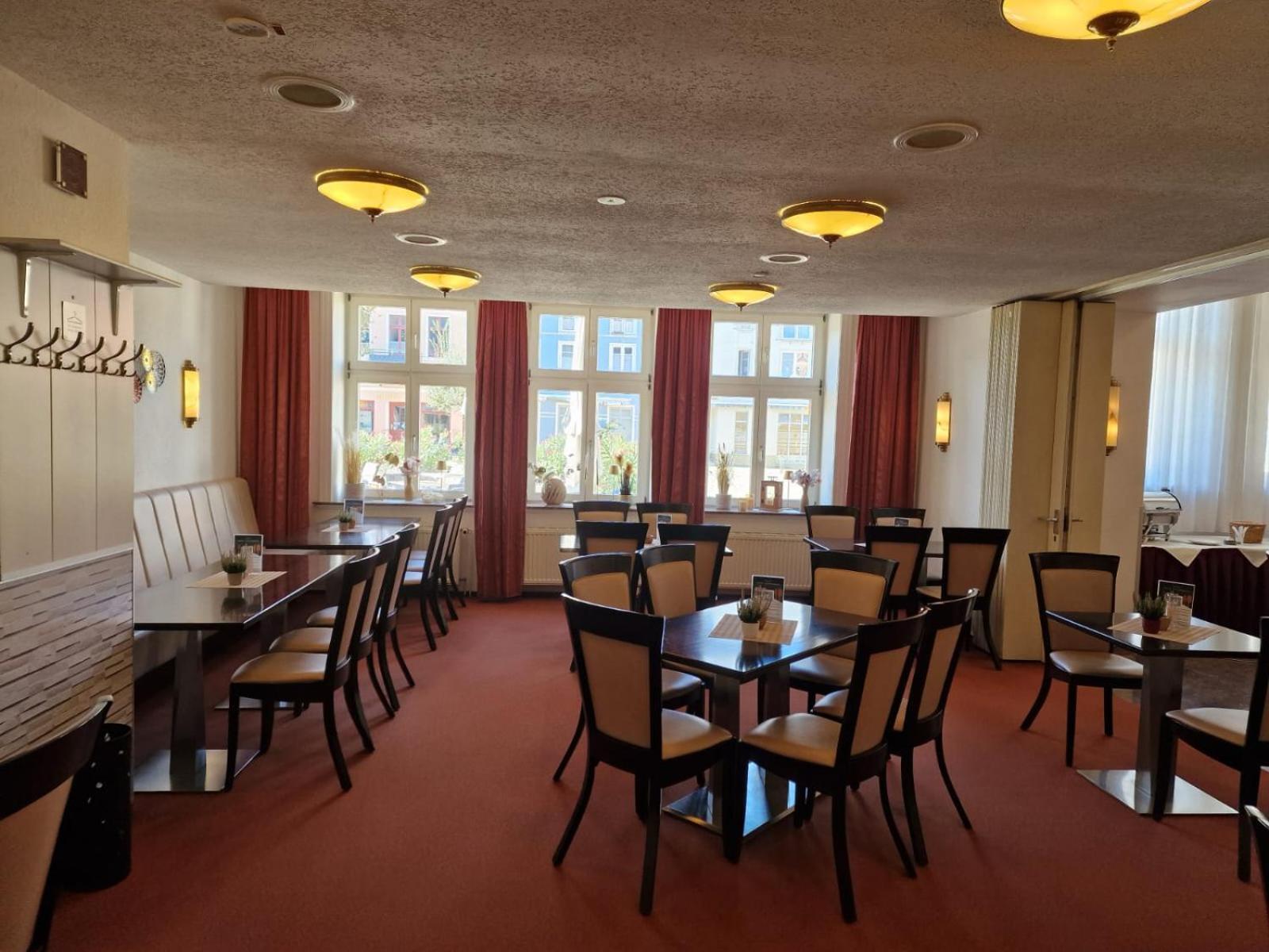 Hotel Am Markt & Brauhaus Stadtkrug Ueckermünde Eksteriør bilde